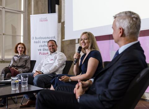 cesko hleda reditele_clanek